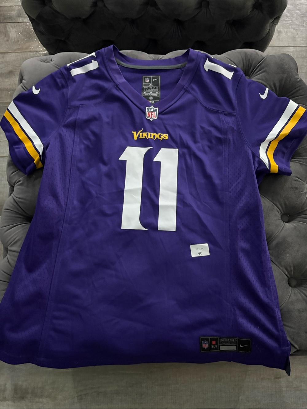 Nike Minnesota Vikings Carson Wentz #11 Jersey Womens XL Purple NFL